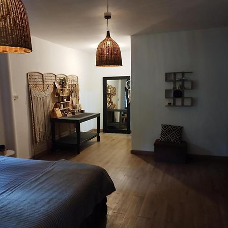 Red Pearl Beach Resort تشالوكلوم المظهر الخارجي الصورة