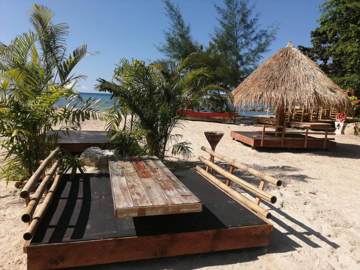 Red Pearl Beach Resort تشالوكلوم المظهر الخارجي الصورة