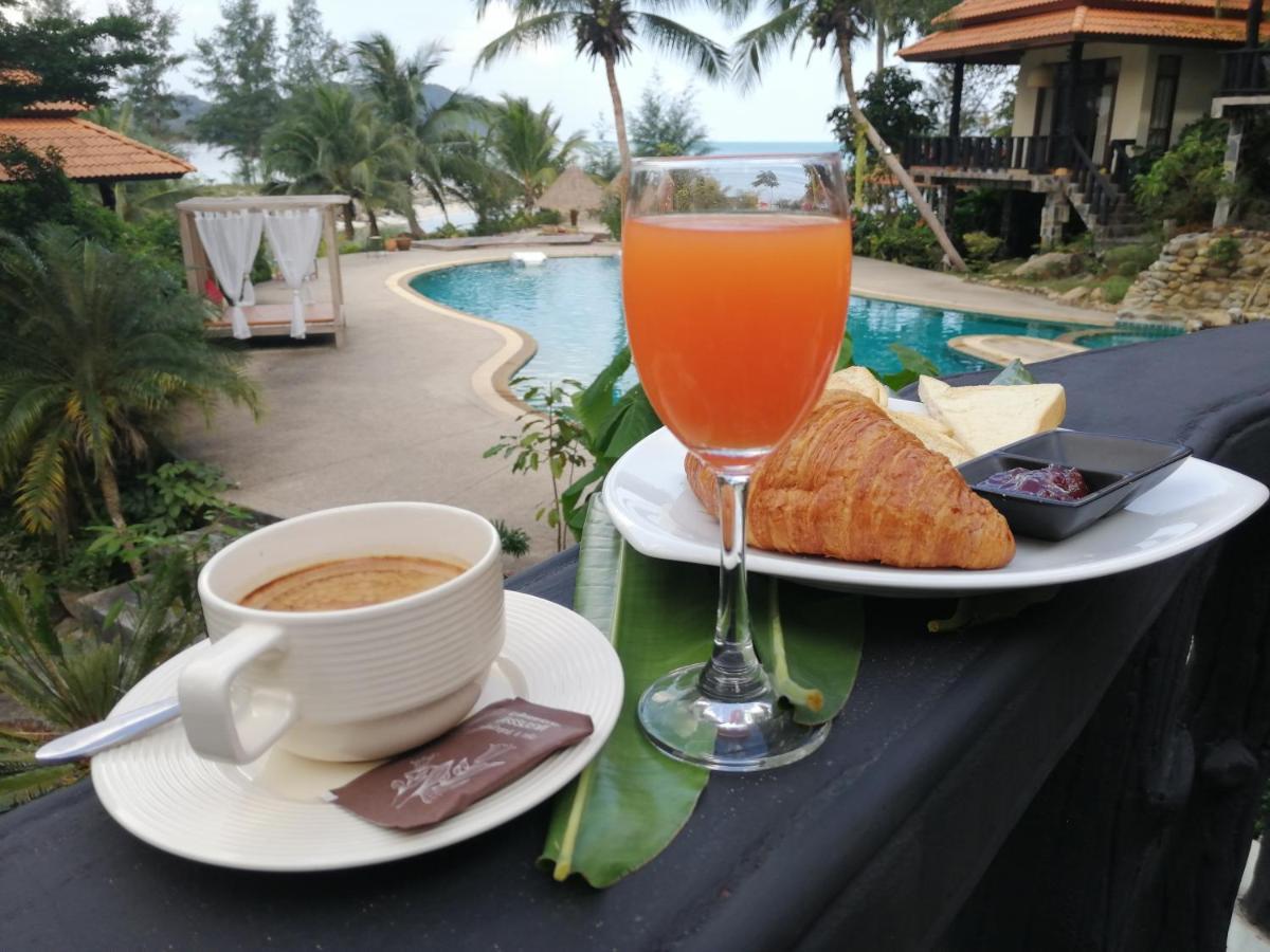 Red Pearl Beach Resort تشالوكلوم المظهر الخارجي الصورة