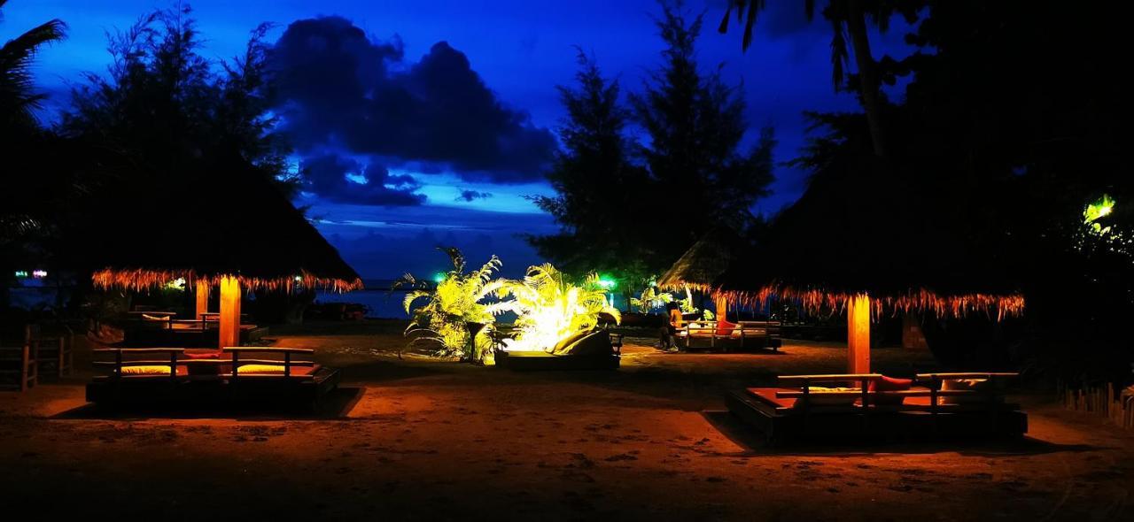 Red Pearl Beach Resort تشالوكلوم المظهر الخارجي الصورة