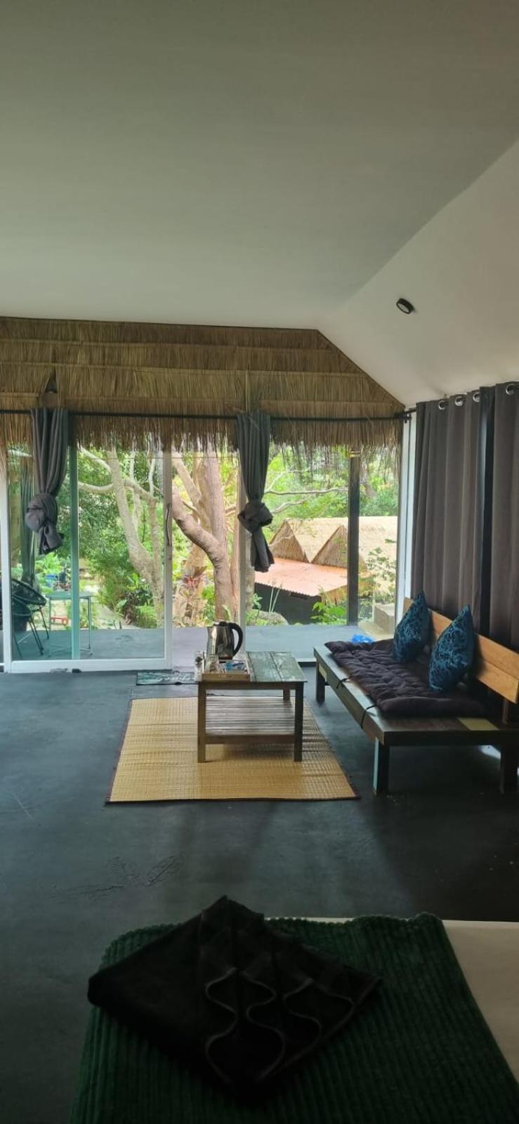 Red Pearl Beach Resort تشالوكلوم المظهر الخارجي الصورة